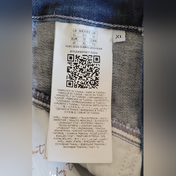 Guess Jeans - Picture 10 of 10